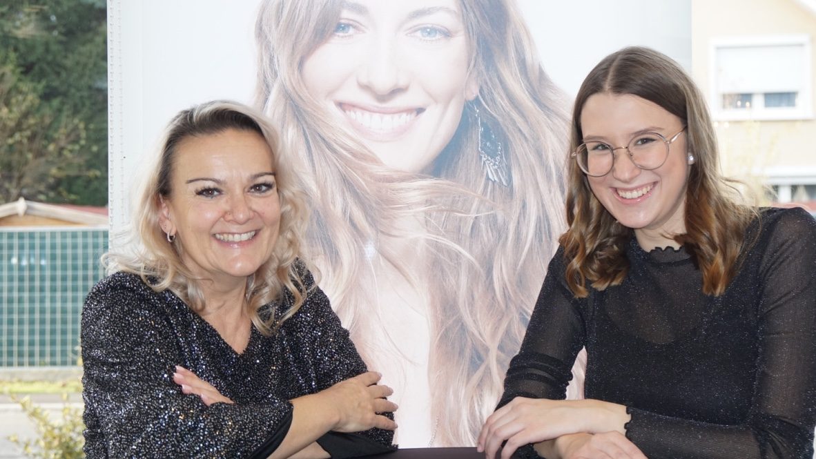 Carmen und Bianca im Salon Coiffure Carmen in Heerbrugg